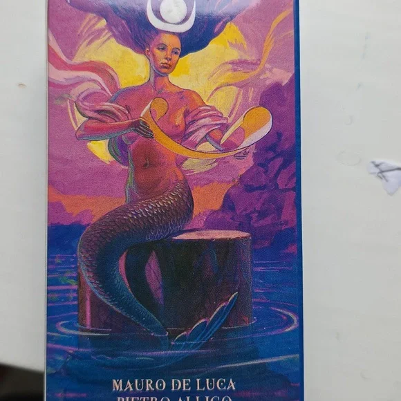 Tarot of Mermaids Deck Mauro De Luca , Pietro Alligo 78 Card Deck - Picture 5 of 10